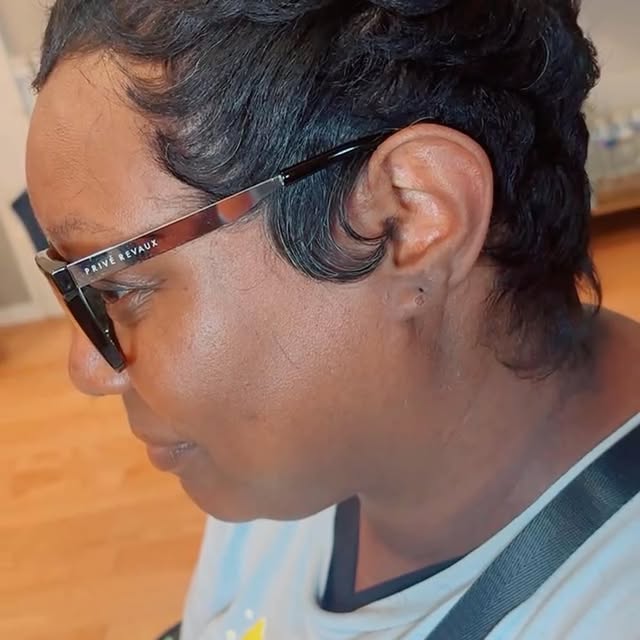 #indianwavy #blushplatinumstarvirginindianhairline #rawhairvendor #rawhair #indiancurly 
SHOP
www.me