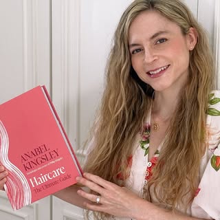 It’s time we got holistic about hair. 

Haircare isn’t a one-size-fits-all approach. It’s about so m