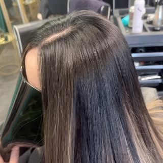 Dis is what I do 👆🏼

And I bloody love it 🥰. 

Transforming crowns in to some thing my clients ca