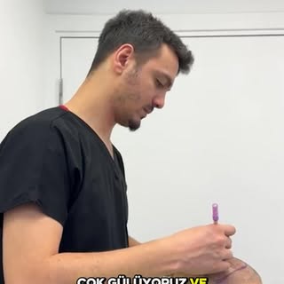 Saç ektirirsem çim adama mı dönerim? 😅
Cevabı videoda! 🎥

Doğru saç ekimi = doğal görünüm 💯

📩 Ü