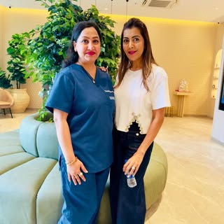 Visiting the new DHI clinic in Delhi , the most advanced hair restoration facility .
Nice to meet Dr