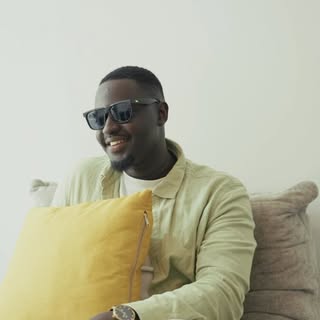 Parce que prendre soin de soi n’a pas de genre. ☺️

Aujourd’hui, nous partageons avec vous une séanc