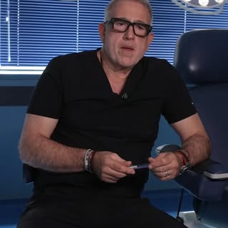Πριν δώσεις χρήματα σε οποιαδήποτε κλινική μεταμόσχευσης, πρόσεξε αυτά: 👇

Ποιος θα σε χειρουργήσει
