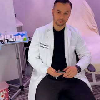 Your glow-up starts with one appointment ✨
Confidence looks good on you—Botox, lips, fillers & more.
