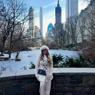 Nova York não é sobre o lugar.
É sobre até onde o seu esforço pode te levar.

Cada passo foi estraté
