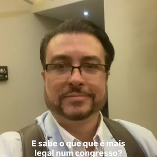 Compartilhar experiências de táticas cirúrgicas é engrandecedor em todos os Congressos Médicos!
E is