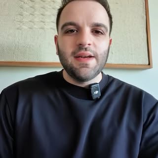 Watch him share honest insights about his hair transplant journey so with The Hairtransplant Hub !

