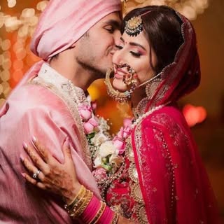 I'm wearing the smile you gave me.
Love you❤
#love #marriage