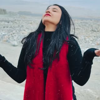 And just like that… Pangong turned into a dream ❄️✨#PangongLake #LadakhDiaries #SnowfallMagic #pango