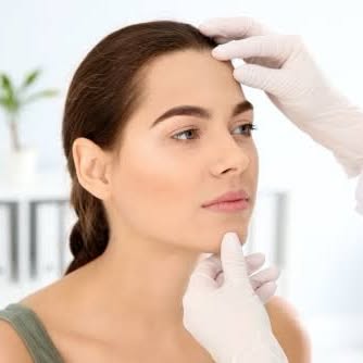 ✨ Subtle volume. Natural confidence. ✨

Hyaluronic acid dermal fillers are one of the most versatile