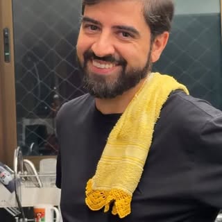 Chamei o meu marido pra me ajudar num quiz de dermatologia…

Ele não ajudou muito. 😅

Na hora que s