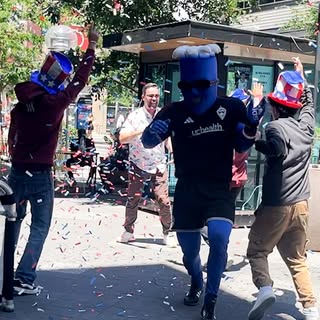 Denver’s soccer skills: 10/10 ⚽️
Hitting the streets to celebrate the beautiful game on the world’s 