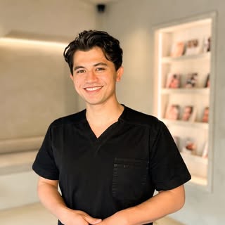 Tired of shaving, irritation, ingrown hairs, or constantly maintaining unwanted hair? Our advanced G