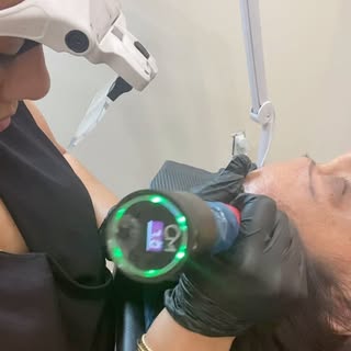 Scalp micropigmentation is the solution for creating the illusion of density in thinning hair.
 No m