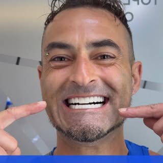 A healthier smile starts with the right care. 🦷✨

From veneers and crowns to complete smile makeove