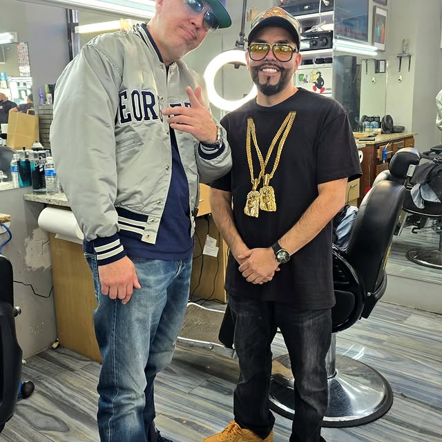 ✌️To @kurious97beast  for the drive by! #realhiphop #winning #brooklyn #barbershop