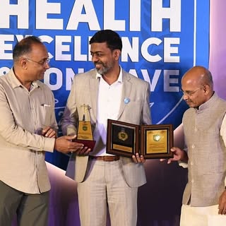 Hon’ble Health Minister, Mr Dinesh Gundu Rao and Education Minister Dr Patil Presented the Health Ca