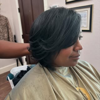 Bobs are always fun 💇🏾‍♀️ Book the look today. LINK IN BIO📆 #bob #htxshorthair #htxhairstylist #h