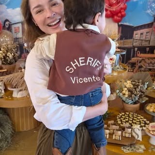Faroeste do Vicente🌵🤠

1 aninho do xerife mais simpático!
Que vc continue sorridente, feliz e com 