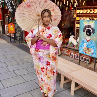 A little kimono moment never hurt nobody 🌸✨