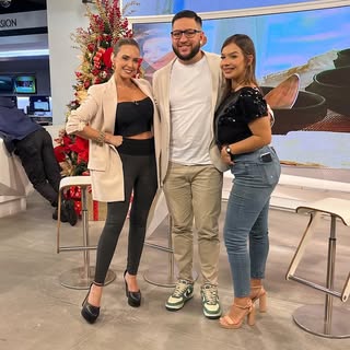 Primera vez en TV nacional 🇻🇪📺

Nunca se olvida.
Nervios, emoción y mucha gratitud.

Tuve la opor