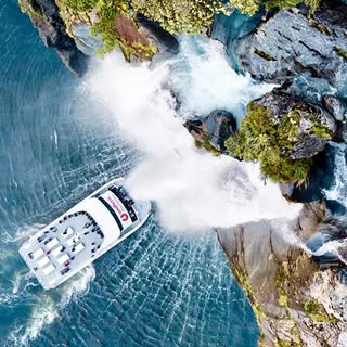 Sailing 🛥️ 🌊 through The Majestic Milford Sound 🏔️❤️Hevan on Earth 🌎 🇳🇿
