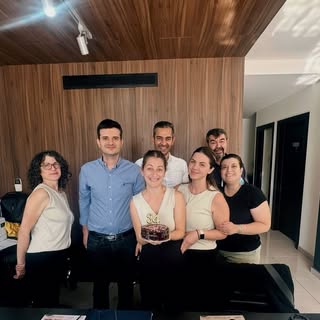 🎉 Χρόνια πολλά στη Φωτεινή μας!

Το πρώτο χαμόγελο που βλέπουν οι ασθενείς μας μόλις μπαίνουν στην 