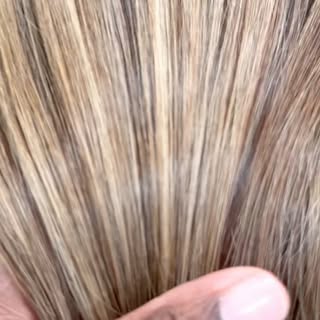 The journey to hair wellness doesn’t mean pausing your style or your confidence.

For clients naviga