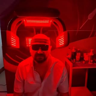 Rezultatet më të mira për flokët dhe mjekrën tuaj me Murat Makascı 💫

I gjithë ekipi i Klinikës Mur
