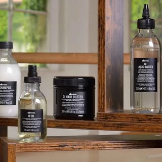 Descubre la rutina de belleza instantánea OI en nuesto salón ✨

Todos los productos de la línea OI e
