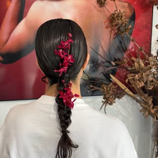 Verano significa BODAS 💒

Que algo sencillo sea tan elegante... 🌹💄

 #manuelpeñasalon #acoruna #b
