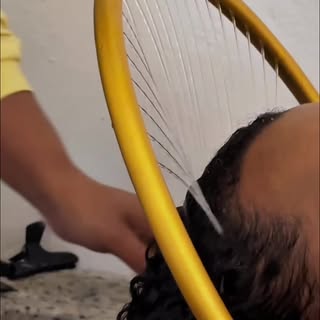 ✨ Muito mais do que um momento de relaxamento.

O Head Spa é uma experiência que une cuidado, bem-es