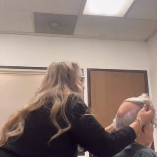 A snippet of what the installation process looks like 🎦 💇‍♂️

#hairsystem #hairreplacement #hairre