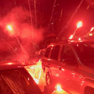 Unusual 4th of July Photos #4
(2021 Throwback Firework Malfunction)