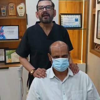 great hair transplant starts with the perfect hairline design. ✍️
Every hairline is carefully custom