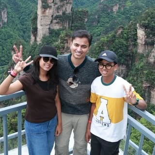 Nǐ hǎo from China (🇨🇳55/195🌍) — a land where ancient stories meet the future.

From Chengdu’s bam