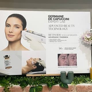 *NOVEDADES*

RETINOIDE de alta generación.

•Reduce arrugas y líneas de expresión.
•Mejora la firmez