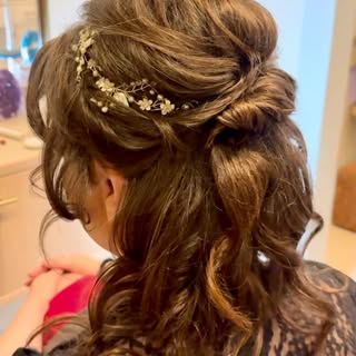 Every bridal hairstyle is crafted to celebrate your unique beauty. From timeless elegant buns to sof