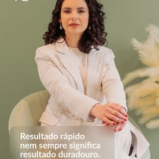 Seu cabelo está opaco, ressecado e sem vida… mesmo usando vários produtos?

Essa é a diferença entre