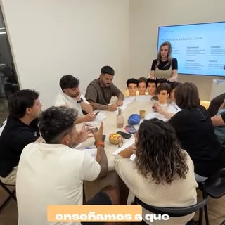 * FORMACIONES EN PRÓTESIS CAPILARES *

No es el cliente, es la técnica. 💥

Si quieres aprender a tr