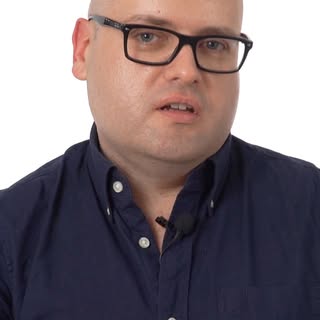 💬 Dla Bartka mikropigmentacja skóry głowy była decyzją, która pozwoliła mu odzyskać pewność siebie 