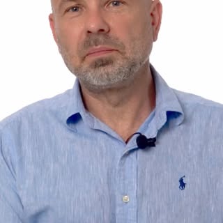 💬 Dla Marcina mikropigmentacja skóry głowy okazała się czymś więcej niż zmianą wyglądu.

Po zabiegu