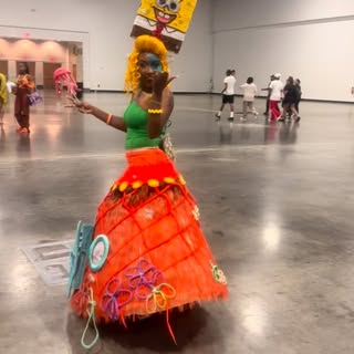 My experience at the ultimate Hair show in Atlanta was great 😊 . It was an honor to help assist cel