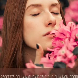 ☀️ Sole, mare e piscina stanno mettendo alla prova i tuoi capelli?
La soluzione è una routine in 3 s