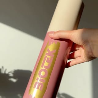 Recibir este REGALO al comienzo de mis ⛱️ vacaciones⛱️
solo significa una cosa!!!

Que lo voy a prob