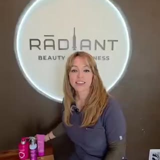 📩 Si quieres mejorar la salud de tu cabello, mándanos DM para agendar.

Y si te gustan estos tips r