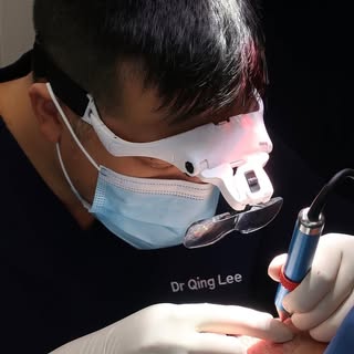 Precision at every step.

During a hair transplant procedure, the extraction phase involves carefull