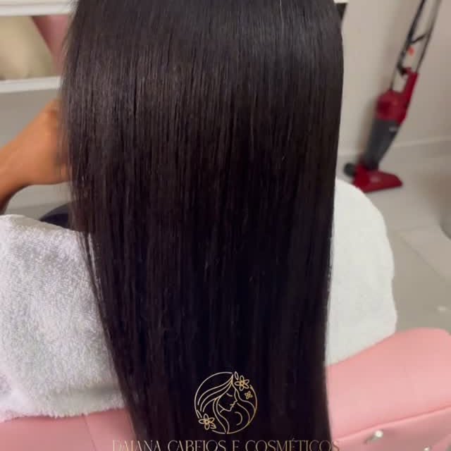 Liso impecável, brilho surreal ✨
Aquele resultado que transforma não só o cabelo, mas a autoestima t