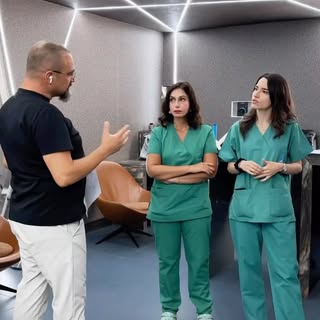 Every training is an opportunity to share experience, exchange ideas, and refine surgical techniques