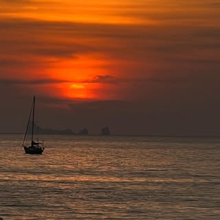 Ko Lanta Sunset 
#travelingdermatologist #derm2go  #moroccandermatologist #kolantathailand #malaccan